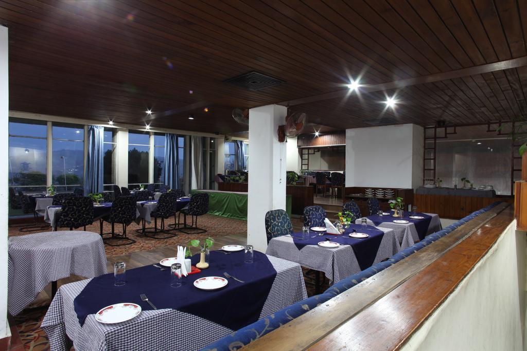 Hotel Jammu Ashok Екстер'єр фото